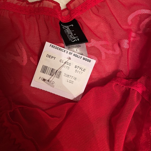Fredericks of Hollywood Christmas/Santa nighty size L plus two panties - Picture 11 of 16
